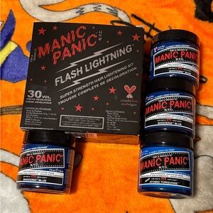 Manic Panic Hair Lightening and Dye Kit